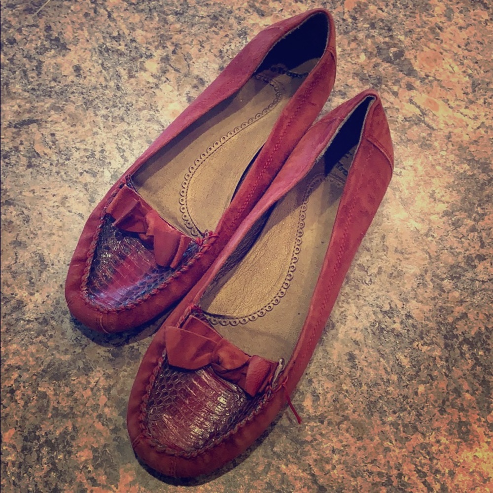 Bare Traps loafers.